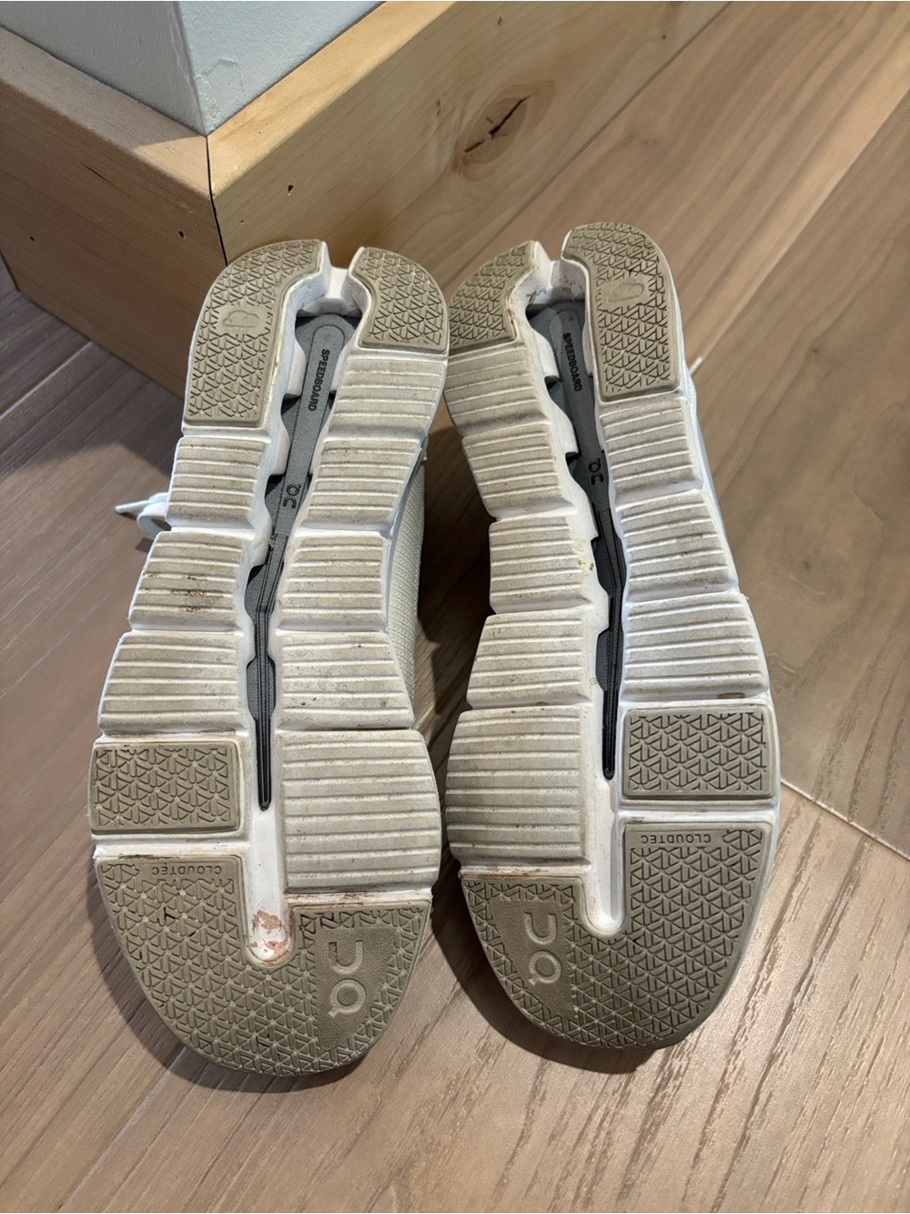 ON women’s athletic shoes - Bundle of 3 pairs!Firm price. - Picture 11 of 11
